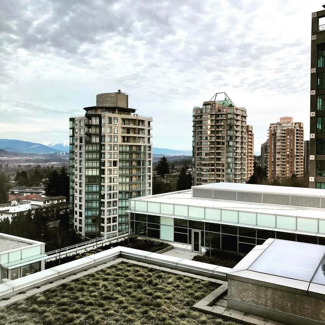 Element Vancouver Metrotown Burnaby Exterior photo